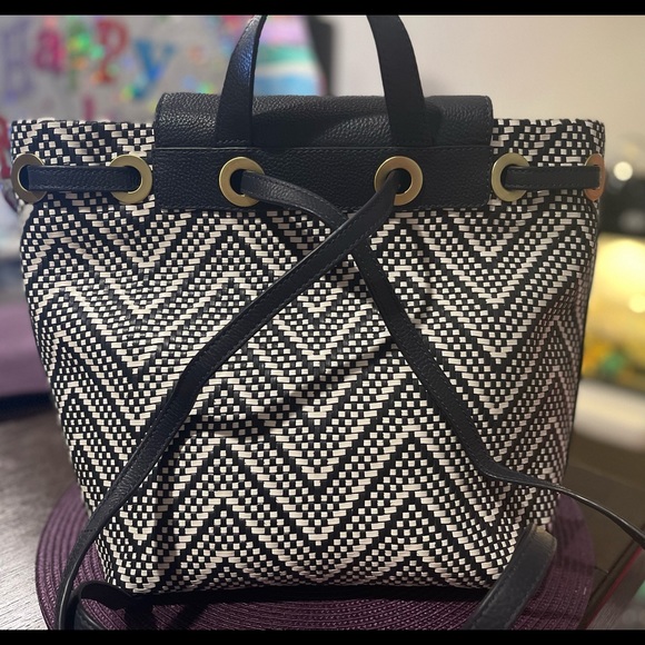 Michael Michael Kors Junie MD Flap Backpack Leather - Picture 2 of 6